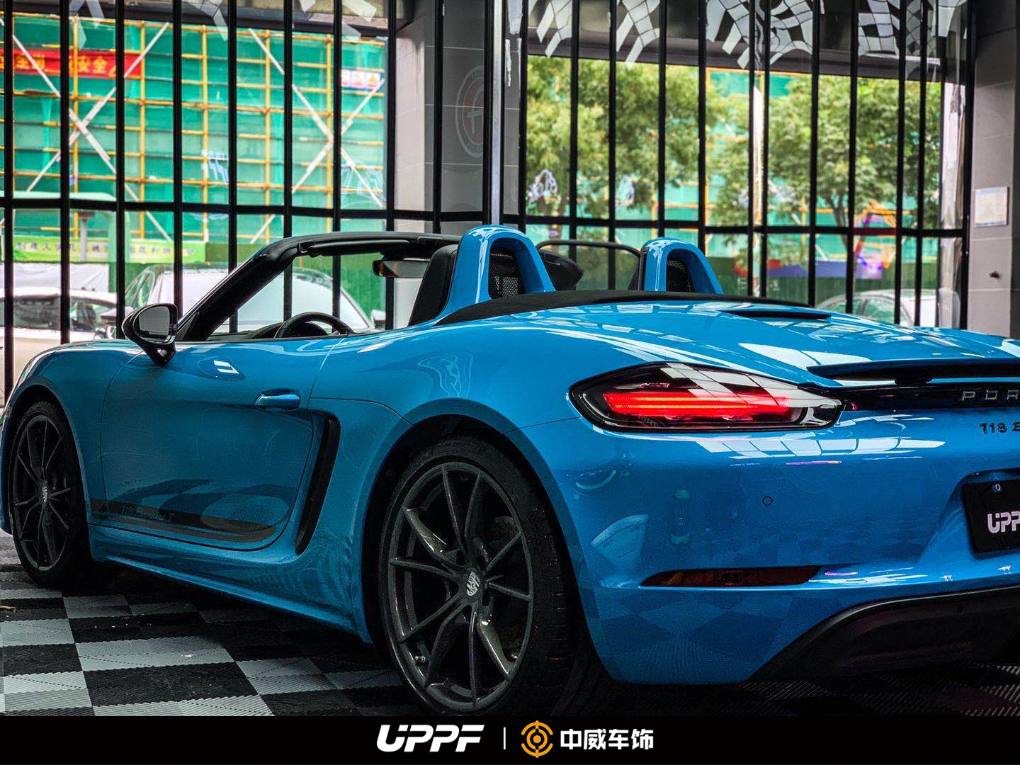 深圳汽車貼膜|如何正確處理隱形車衣進灰現(xiàn)象？_深圳車身貼膜